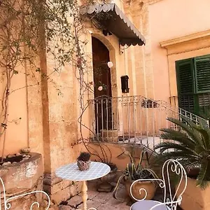 Sud Palazzo Rau Della Ferla Noto