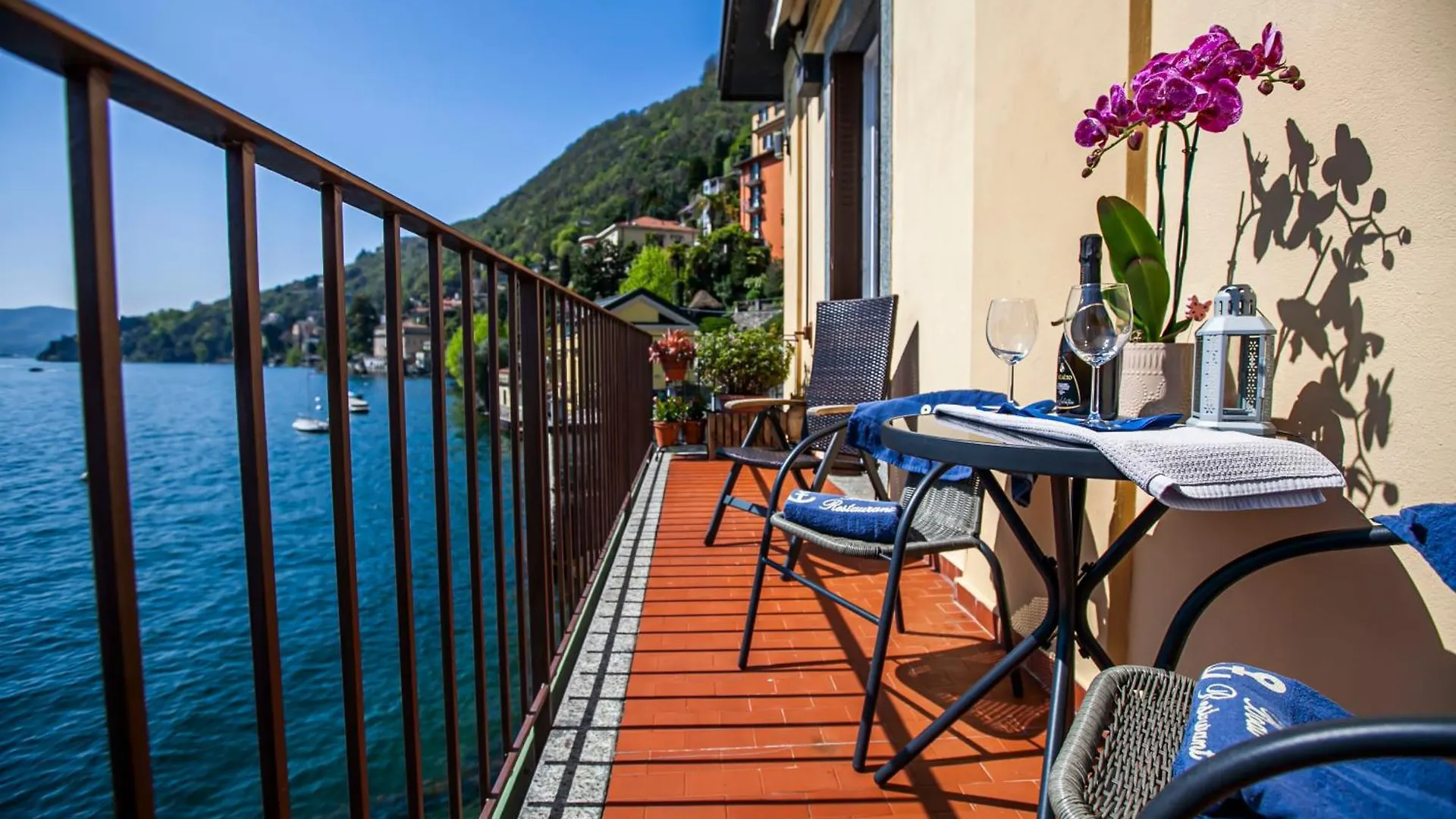 Darsena Di Riva Grande Hotel Moltrasio Guest house