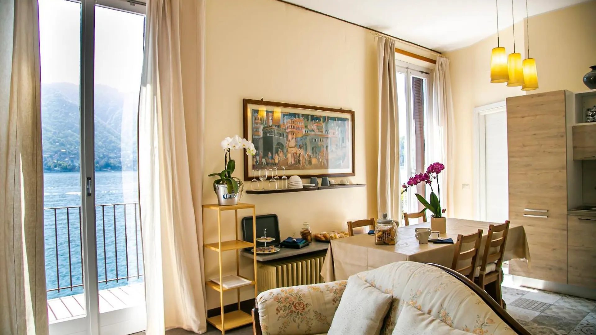 Darsena Di Riva Grande Hotel Moltrasio