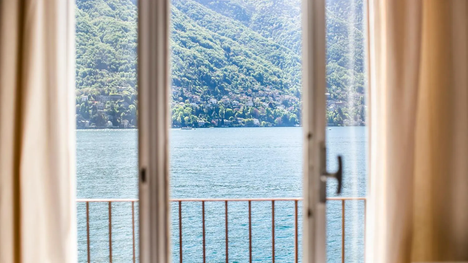Darsena Di Riva Grande Hotel Moltrasio 3*,