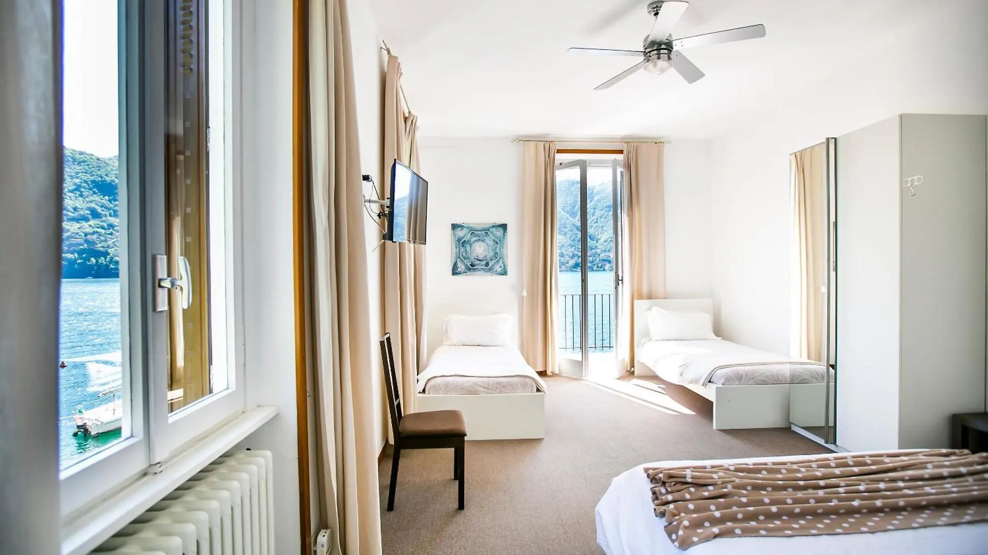 Darsena Di Riva Grande Hotel Moltrasio 3*,  Italy