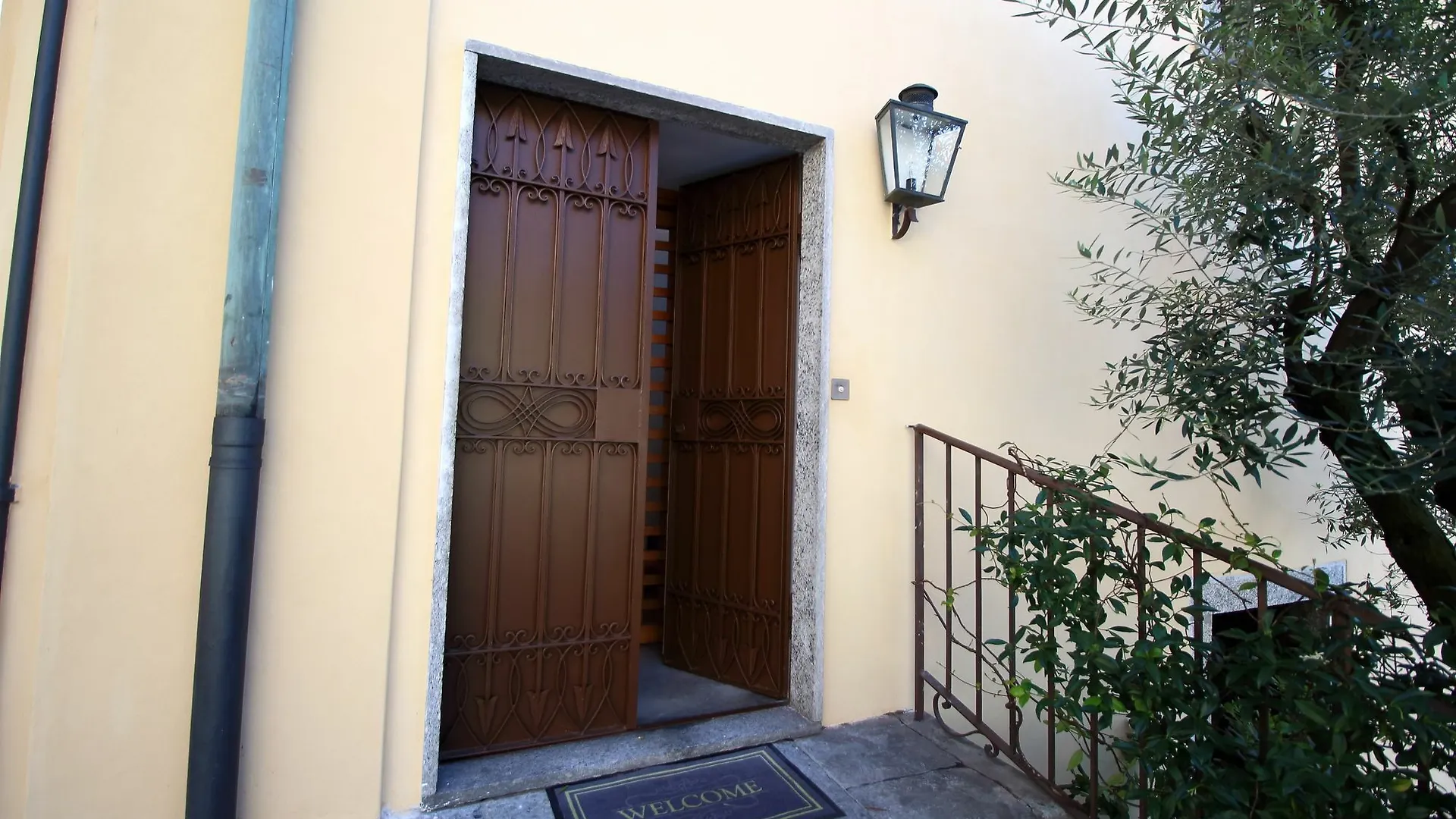 *** Guest house Darsena Di Riva Grande Hotel Moltrasio Italy