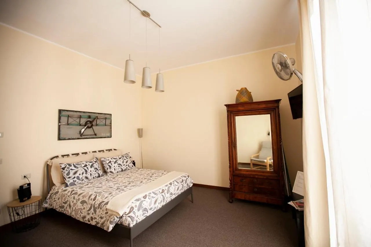 Guest house Darsena Di Riva Grande Hotel Moltrasio